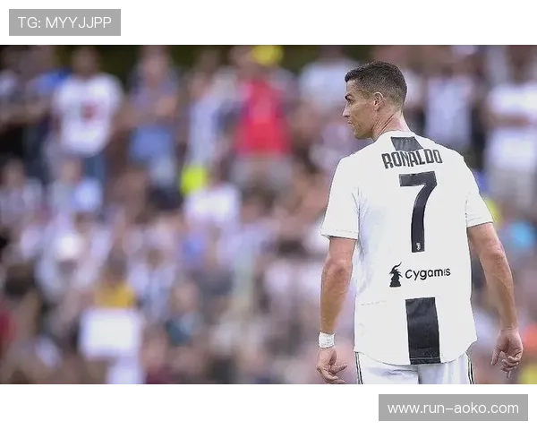 足球衣7号传奇球星盘点 谁是最具影响力的7号球员